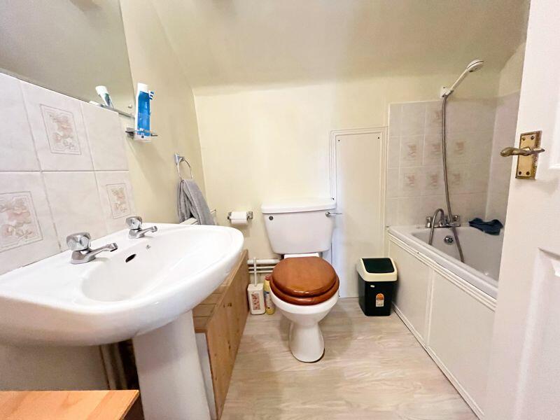 Additional image 19 of Oaklands, Fonmon, The Vale of Glamorgan CF62 3BJ