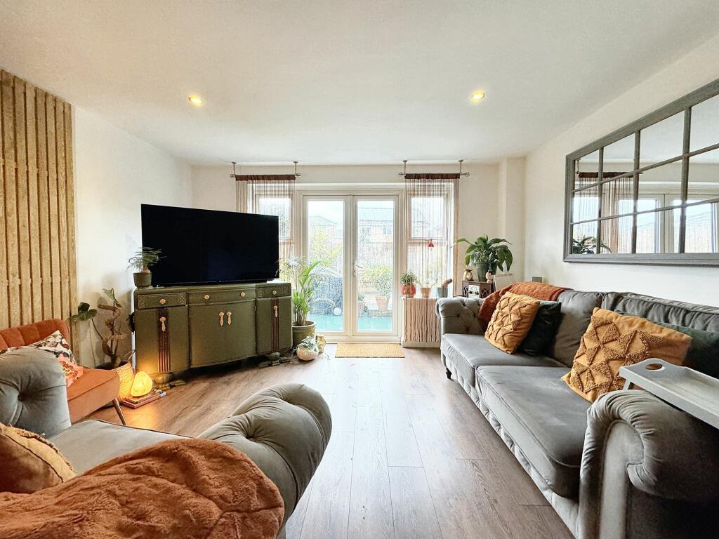 Additional image 3 of Small Meadow Court, Caerphilly, CF83