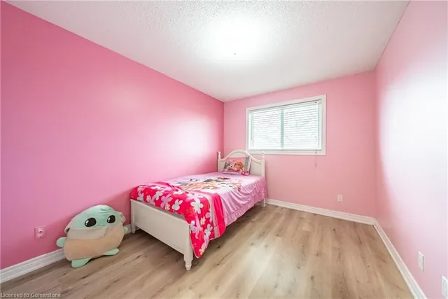 Additional image 11 of 1148 Upper Wentworth St