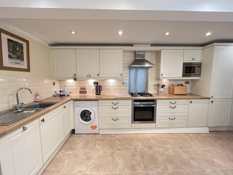 Additional image 4 of 1 The Manor, Pontyclun CF72 9WT