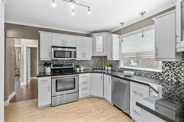 Additional image 9 of 377 East 16th St