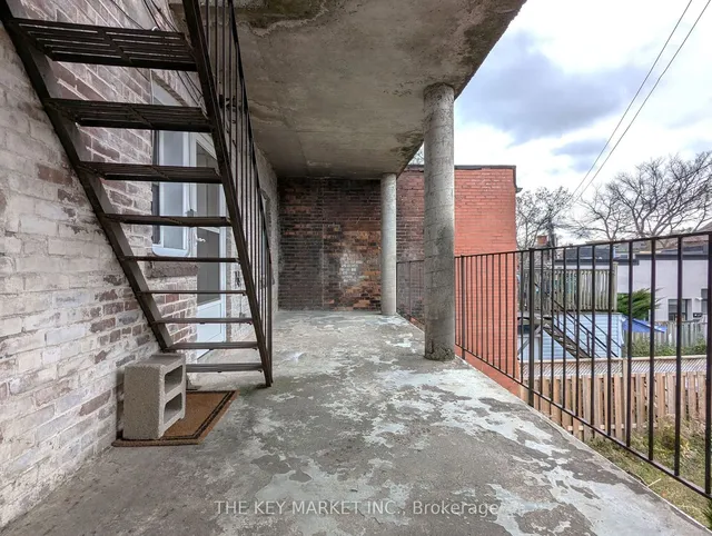 Additional image 37 of 1078 Dovercourt Rd