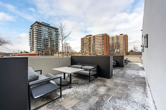 Additional image 38 of 2007 James St Unit 1305