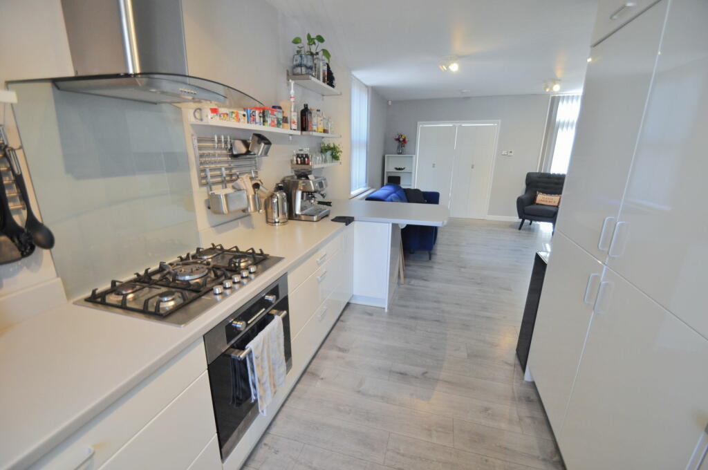 Additional image 17 of Warwick Drive, Wallasey