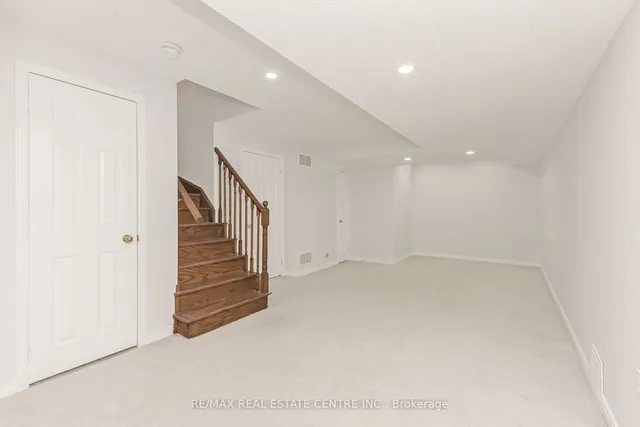 Additional image 29 of 359 Bussel Cres