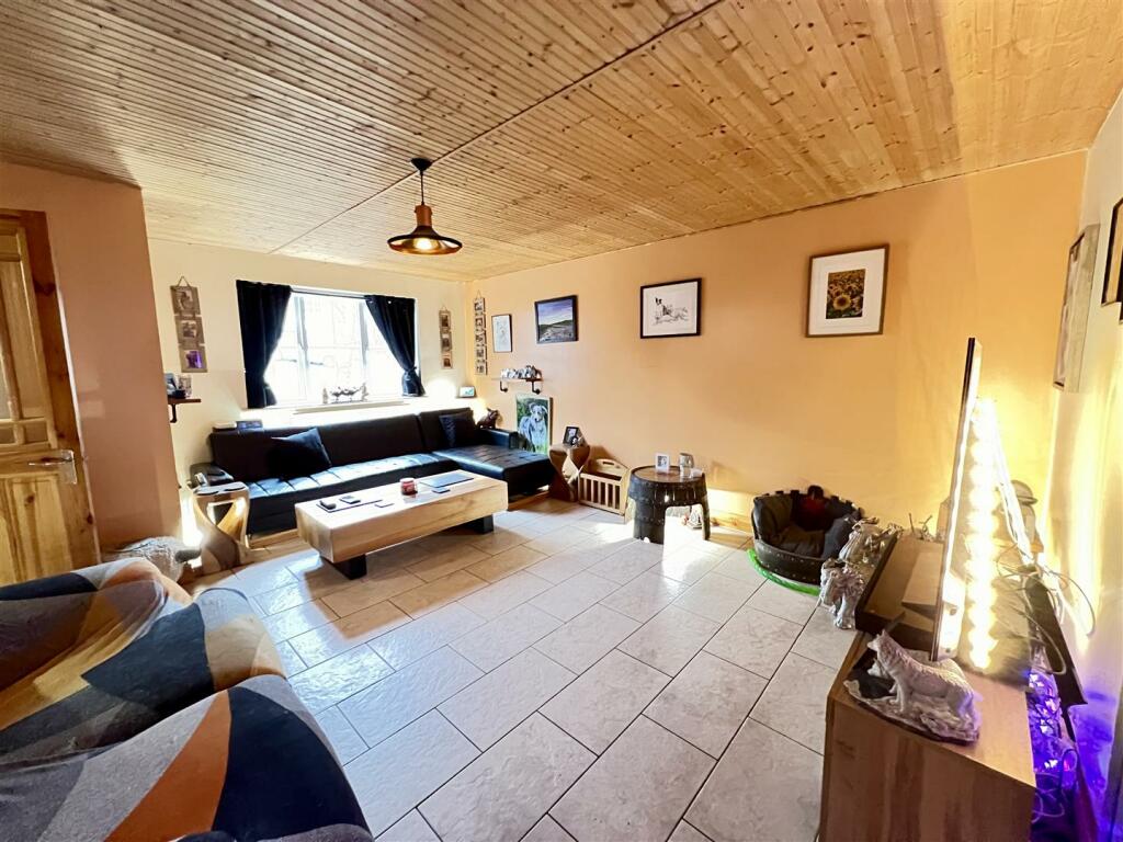 Additional image 8 of The Ridings, Aberdare