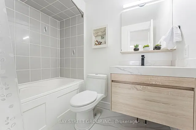 Additional image 28 of 77 Sandyhook Sq