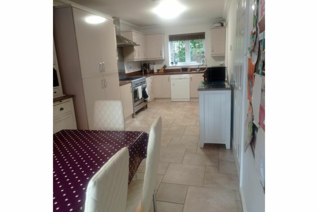 Additional image 8 of Meadow Way, Pontyclun, CF72