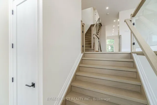 Additional image 4 of 52 Exmoor Dr