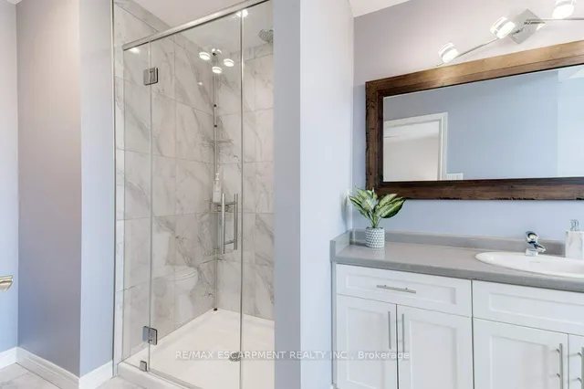 Additional image 24 of 98 SHOREVIEW Pl Unit 12