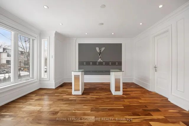 Additional image 10 of 90 Upper Canada Dr