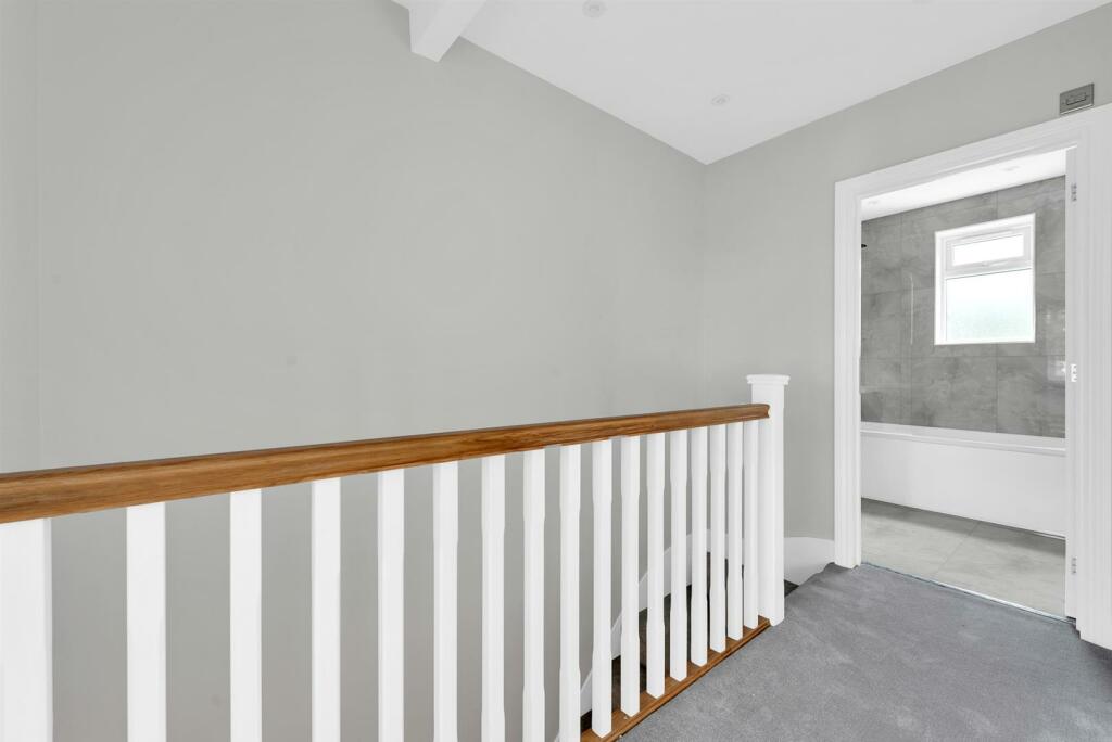 Additional image 10 of Oxhawth Crescent, Bromley