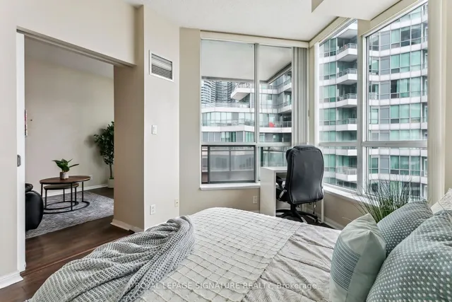 Additional image 22 of 230 Queens Quay Unit 1119