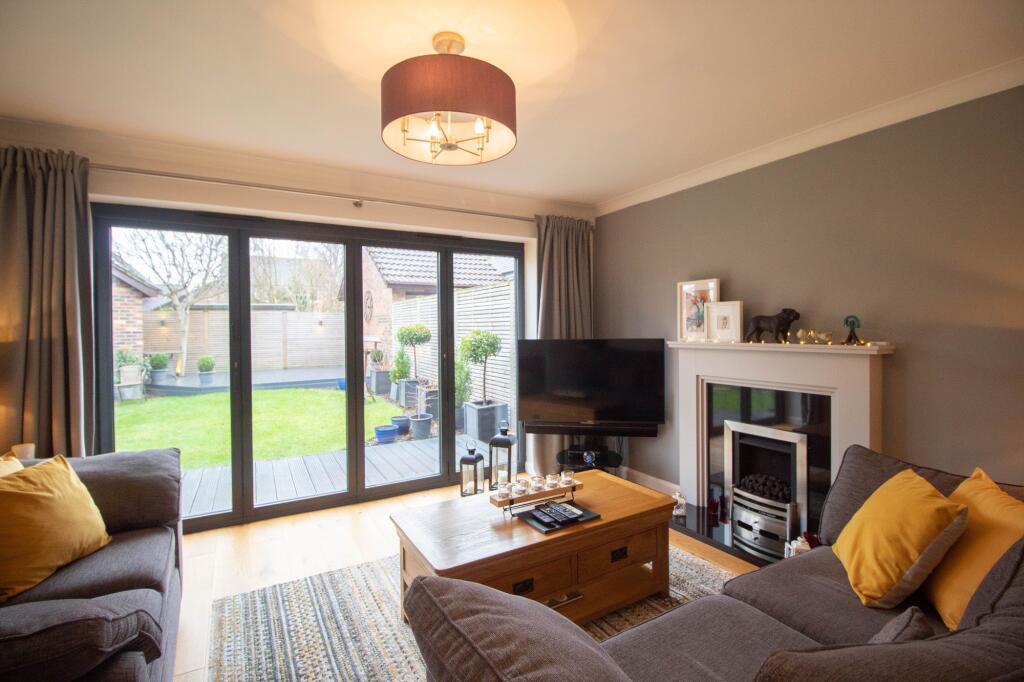 Additional image 21 of Oaktree Court, Hoole, Chester