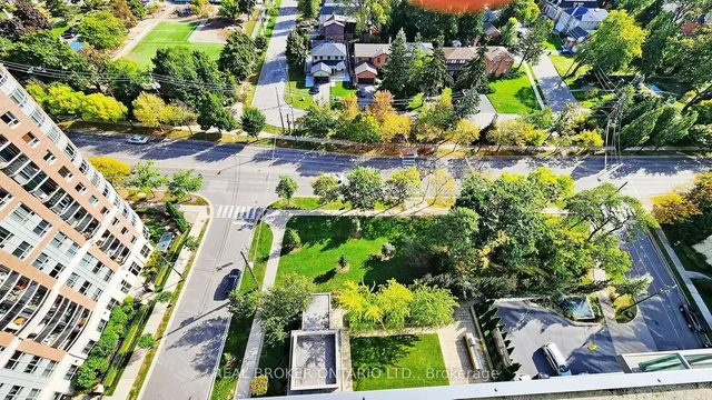 Additional image 29 of 26 Norton Ave Unit 1803