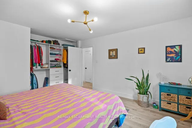 Additional image 23 of 3346 Hannibal Rd