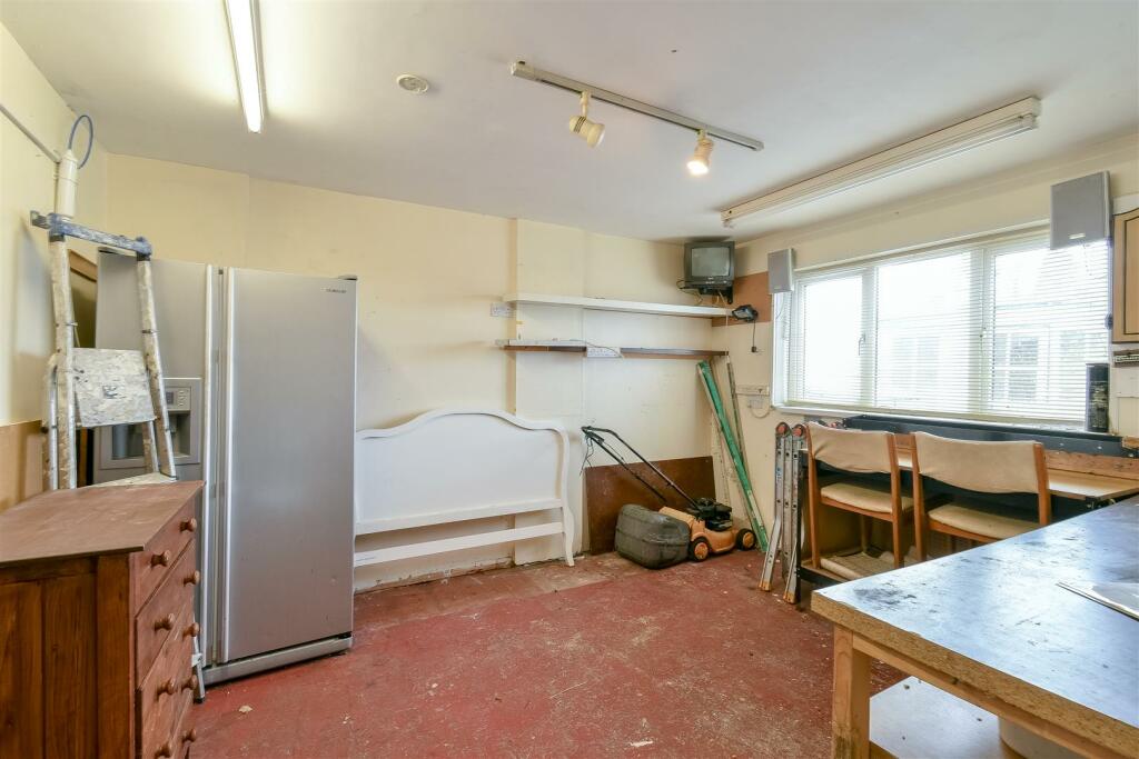 Additional image 13 of Viaduct View, Porthkerry, Rhoose