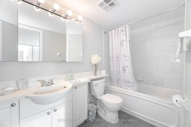 Additional image 17 of 17 Michael Power Pl Unit 606