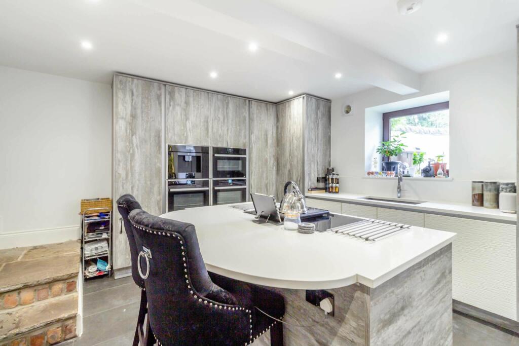 Additional image 13 of Rudry