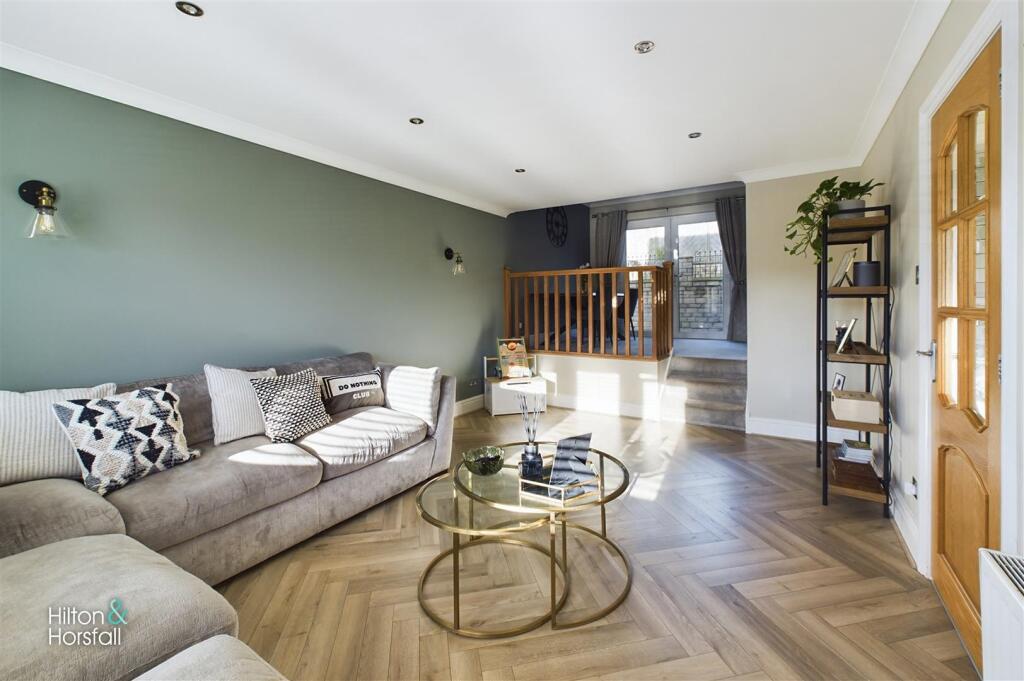 Additional image 2 of Barn Field Close, Colne