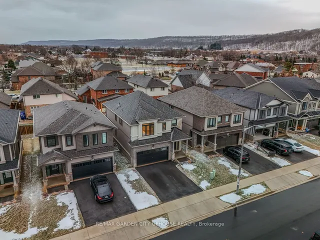Additional image 21 of 111 STARFIRE Cres