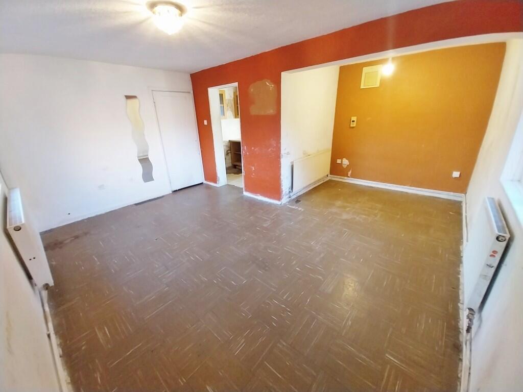 Additional image 5 of Lake View Close, Porthcawl, South Glamorgan, Bridgend (County of), CF36