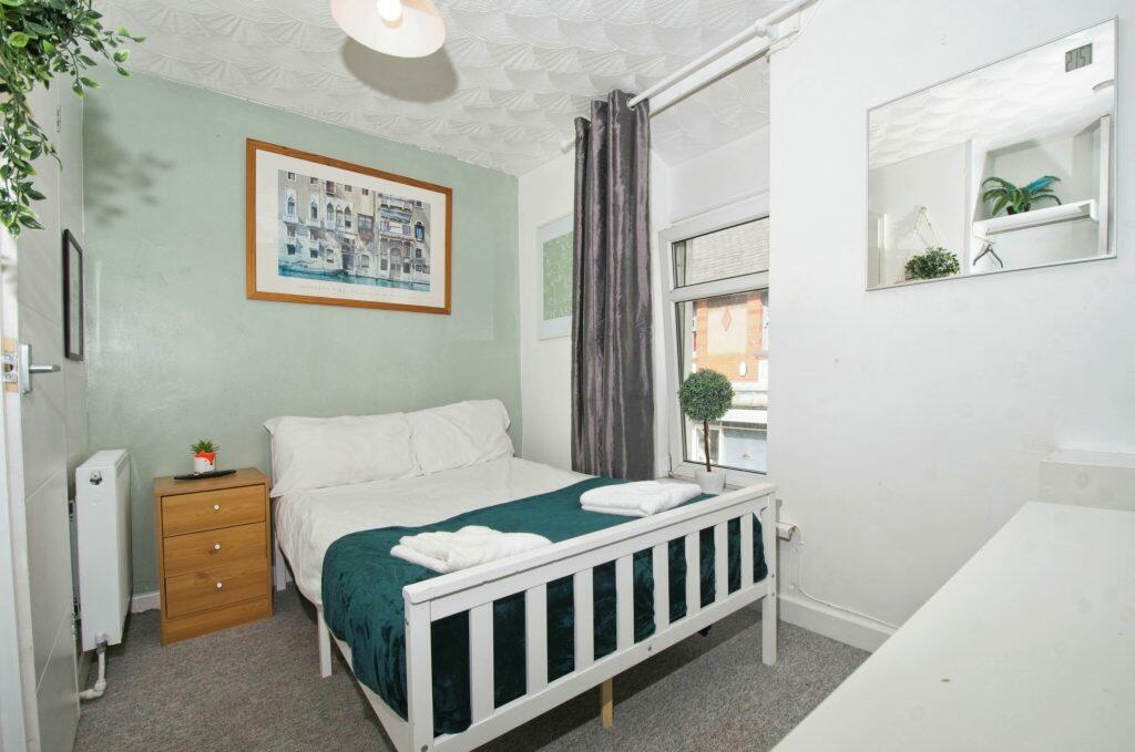 Additional image 10 of Bridge Street
Troedyrhiw, Merthyr Tydfil, CF48 4DT