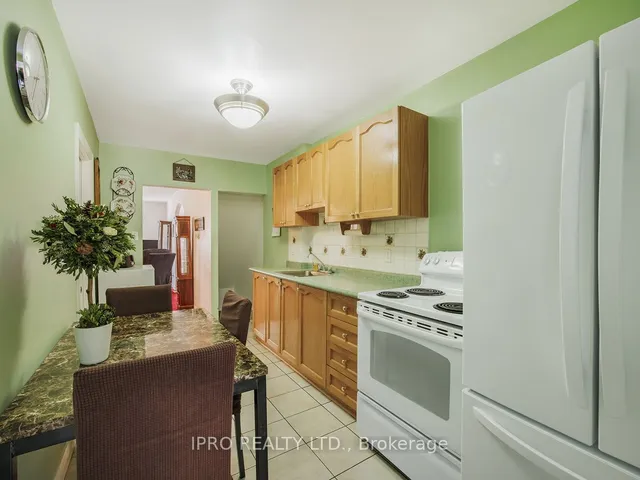 Additional image 18 of 180 Sammon Ave