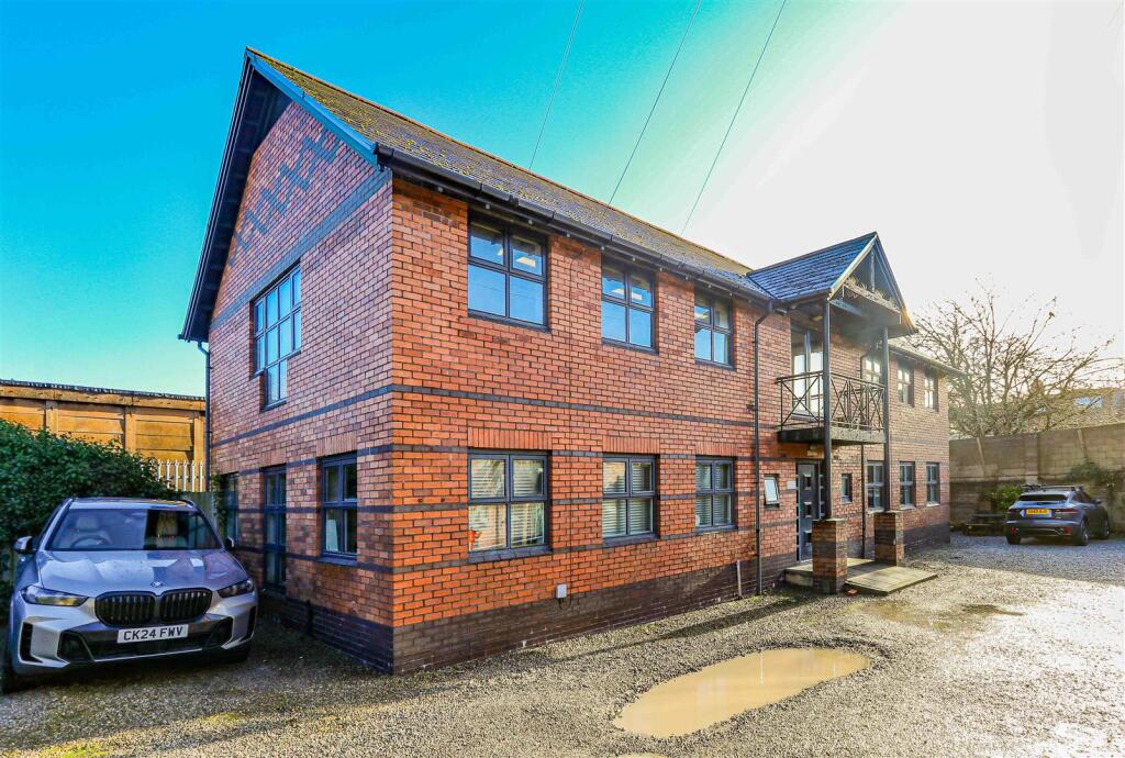 Additional image 11 of Ty Cefn, Canton