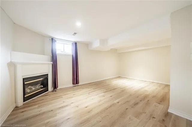 Additional image 13 of 1148 Upper Wentworth St