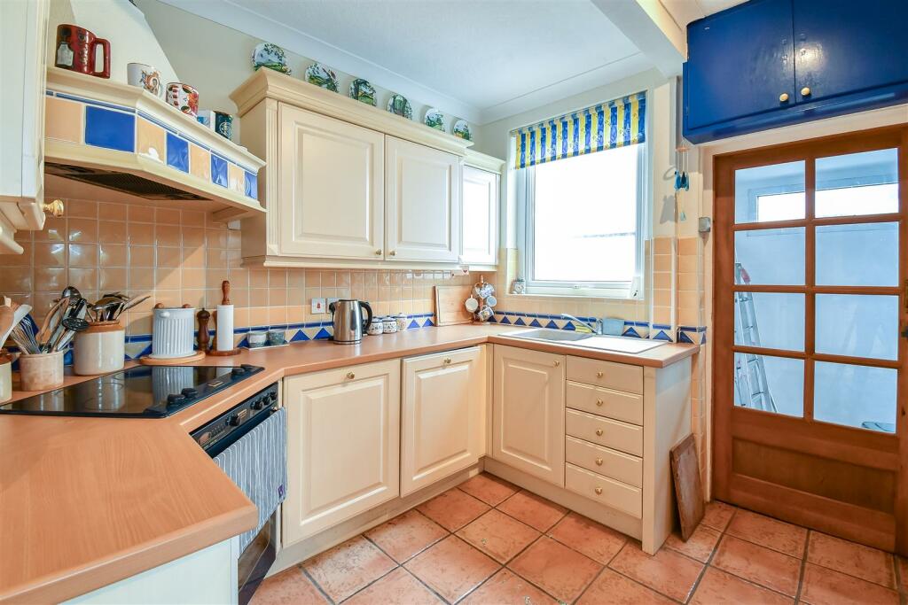 Additional image 22 of Trem Y Don, Barry