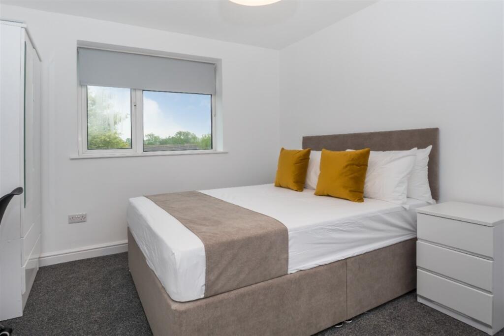Additional image 6 of 4 bedroom Terraced House in Mortimer Road, Bristol