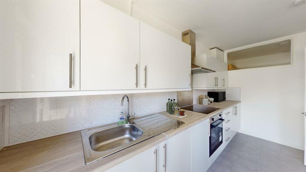 Additional image 4 of Pantycelyn Place, St. Athan, Barry