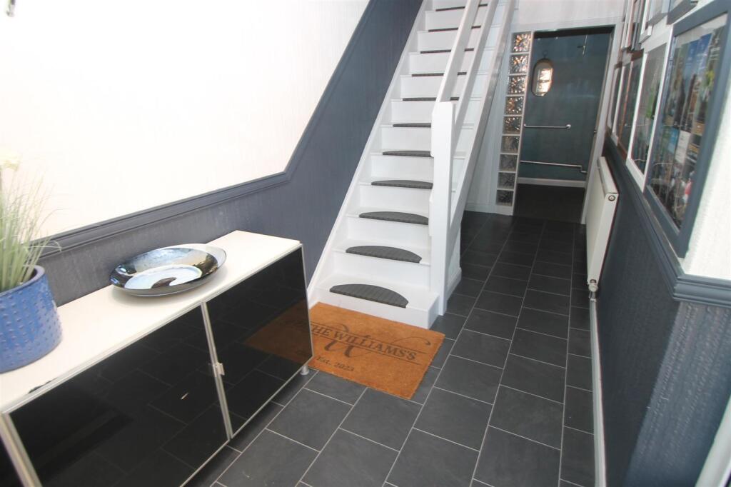 Additional image 10 of Hunnington Crescent, Halesowen