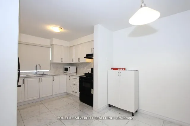 Additional image 5 of 2012 Martin Grove Rd Unit 46