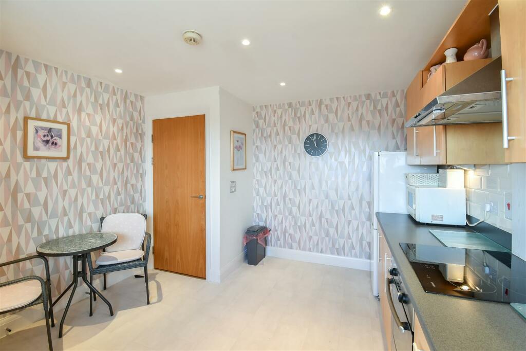 Additional image 11 of Cei Dafydd, Barry