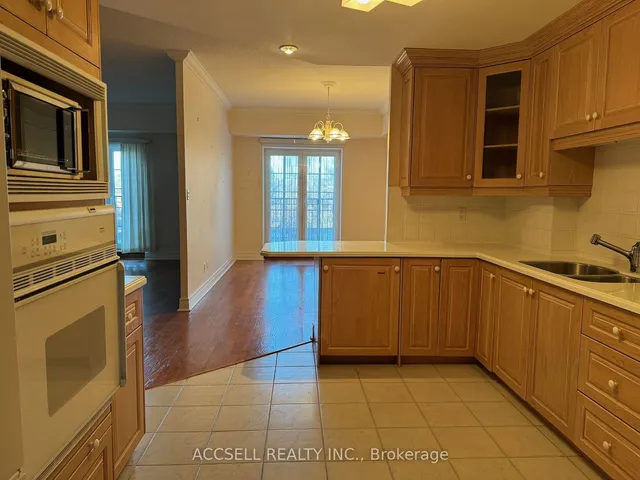 Additional image 3 of 30 Anglesey Blvd Unit 304