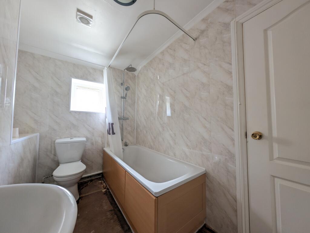 Additional image 39 of Oxford Street, Mountain Ash, CF45 3HB