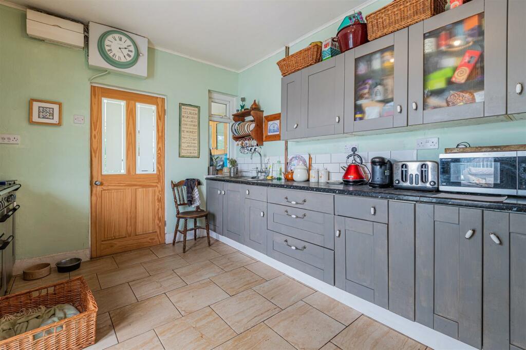 Additional image 16 of Tair Waun Isaf Farm, Pontypridd