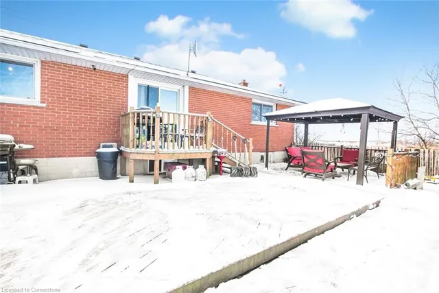 Additional image 25 of 725 Mud St