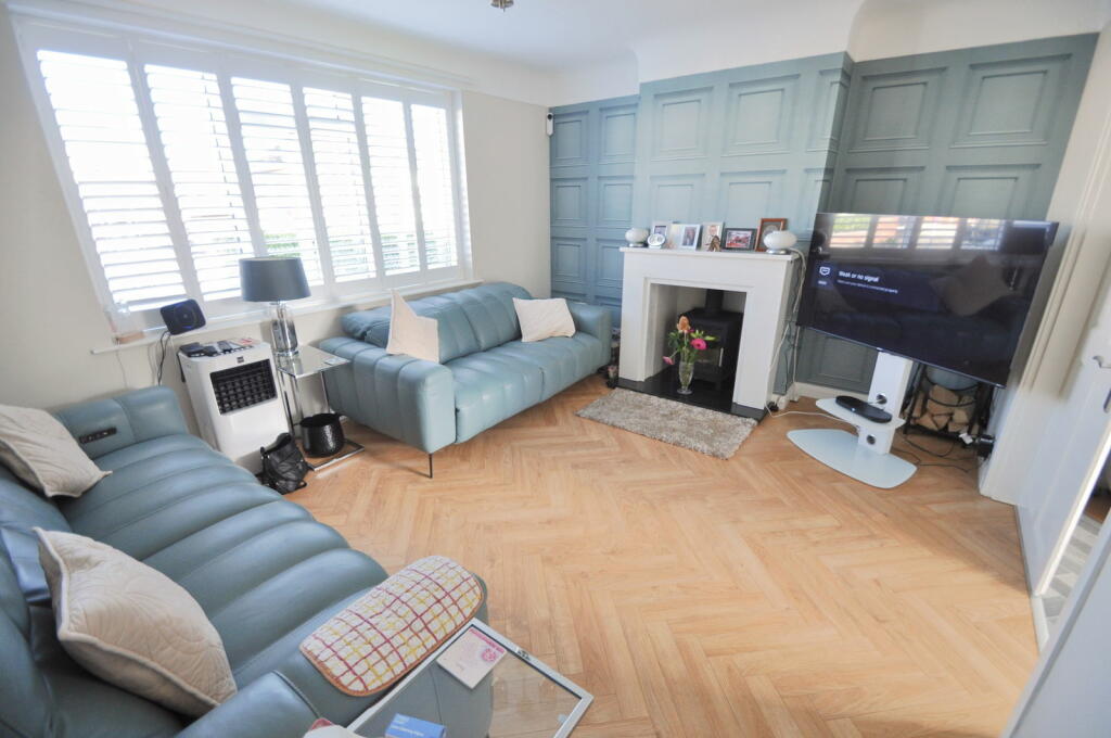 Additional image 34 of Harvey Avenue, Greasby