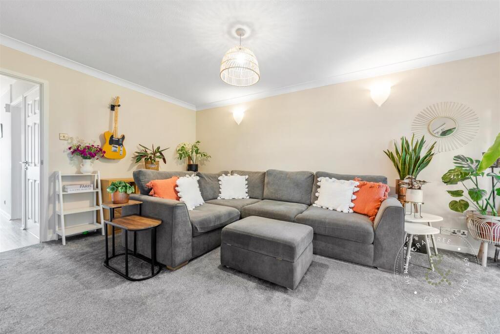 Additional image 2 of Dulwich Gardens, Cardiff