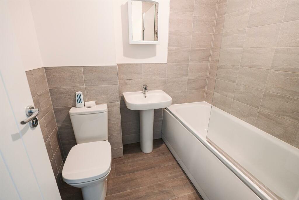 Additional image 12 of Cae Ffynnon, Cowbridge, Vale Of Glamorgan, CF71 7FJ