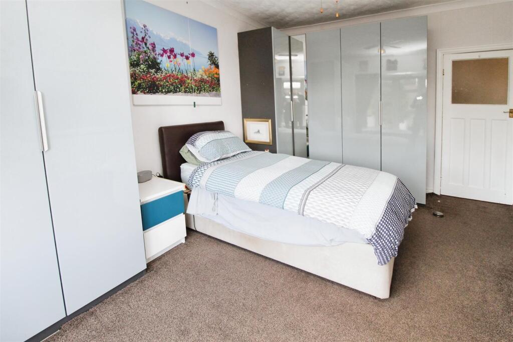 Additional image 8 of Hawes Drive, Bradford, BD5 9BB