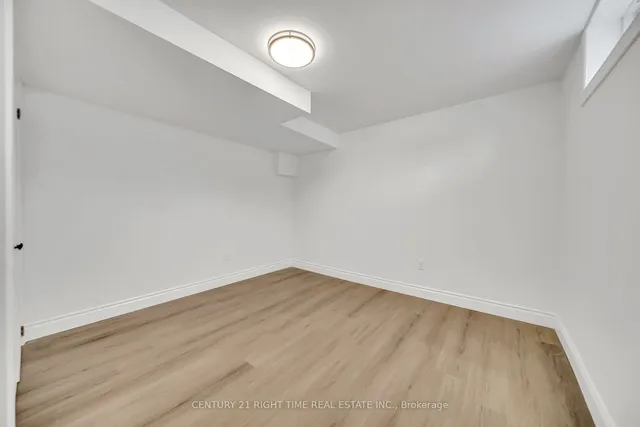 Additional image 31 of 50 Lakeside Dr