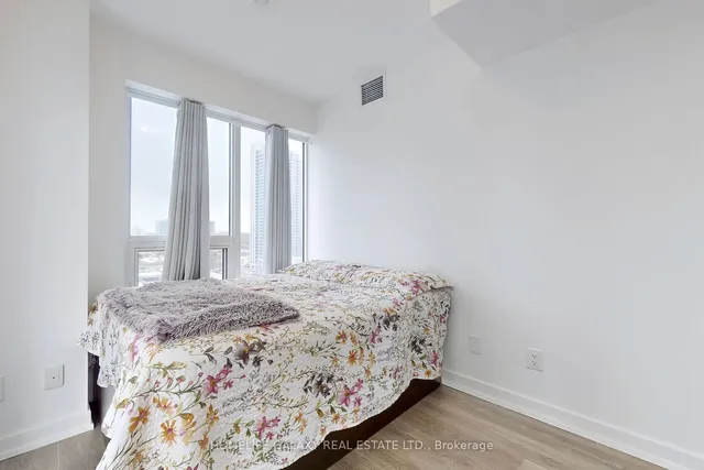 Additional image 18 of 2033 Kennedy Rd Unit 1003