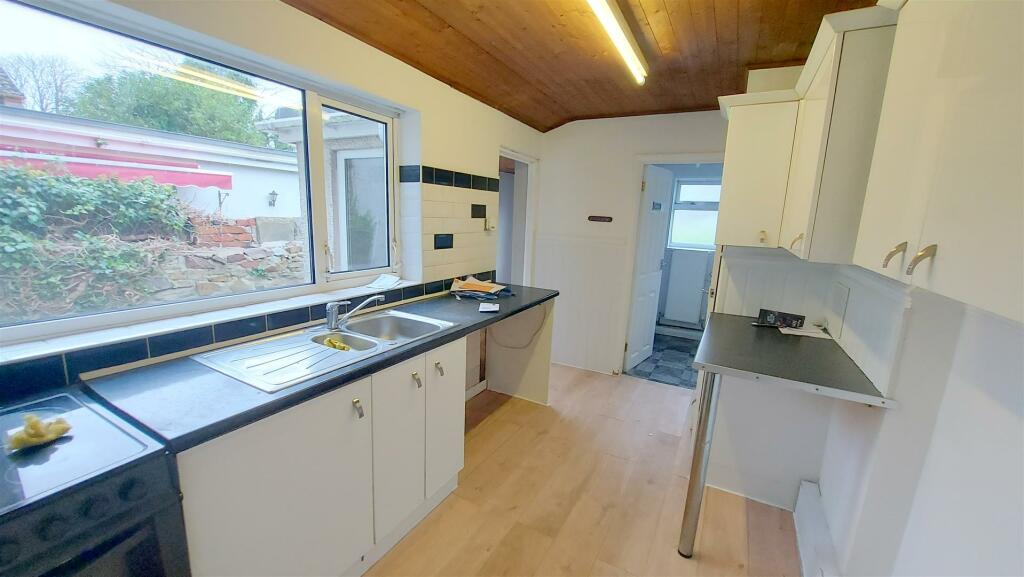 Additional image 7 of Evans Street, Kenfig Hill, Bridgend