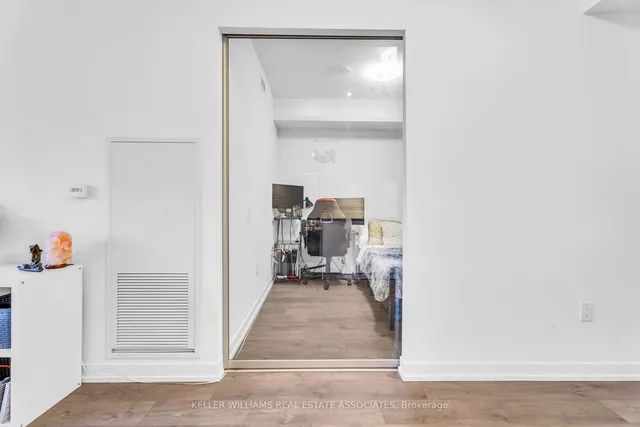 Additional image 15 of 270 Dufferin St Unit 329