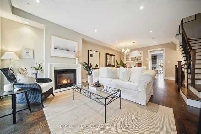 Additional image 5 of 208 La Rose Ave Unit 15