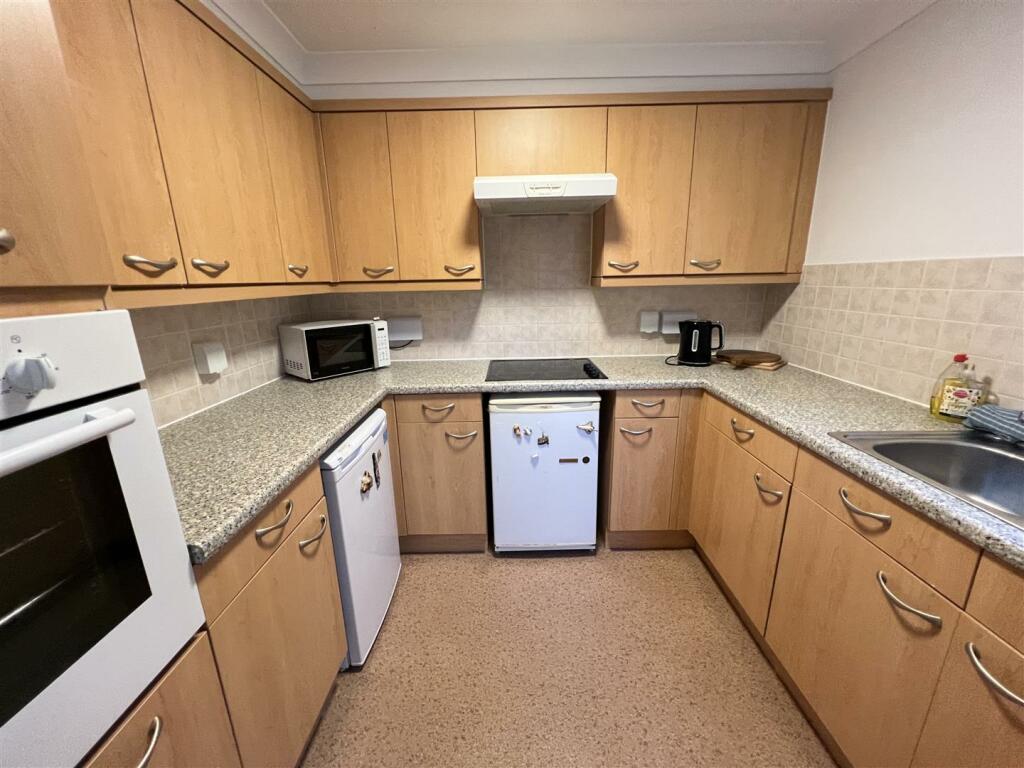 Additional image 5 of Telegraph Road, Heswall, Wirral